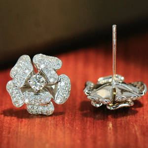 อาซูโอ ลักชัวรี ดีไซน์ชุดเครื่องประดับดอกไม้เพชรแท้ทองคำขาว 18k สำหรับผู้หญิง งานเลี้ยงระดับสูง - Product Image 4