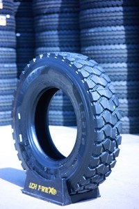 ยางรถบรรทุกและรถบัส LCH T-REX แบบไม่มียางใน ขนาด 12R22.5 ผลิตจากเหล็กกล้าทั้งหมด สำหรับรถบรรทุกหนักและรถบัส ยางเรเดียล ยางรถยนต์ทั่วไป - Product Image 4