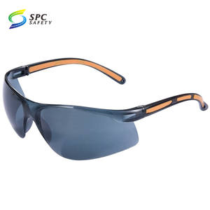 نظارات بلاستيكية رخيصة للبناء الصناعي مضادة للضباب للأشعة الشمسية وتأثير الغبار والخدش واقية للعين نظارات السلامة للعمل - Product Image 5