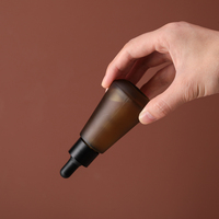 Flacons compte-gouttes en verre ambré mat de forme conique, modernes et luxueux, avec logo personnalisé pour les soins des cheveux, de la peau et des yeux, emballage de 15 ml et 30 ml, sans BPA