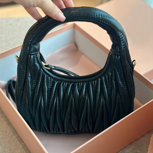 Borsa da Donna di Lusso Plissettata con Etichetta Privata, Borsa Sottospalla <span class=keywords><strong>Matelassé</strong></span> Personalizzata, Versatile Borsa a Tracolla in Pelle PU - Product Image 2