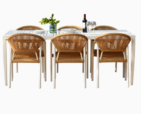 Offre Spéciale – Ensemble de Mobilier de Terrasse Hôtelier Blanc Toutes Saisons avec Table à Manger Extensible à Cadre en Aluminium et Chaises en Cordage Tressé – Usage Commercial