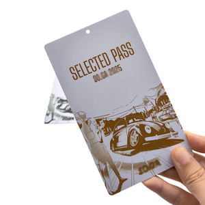 Cá nhân hoá tùy chỉnh kích thước gấp đôi <span class=keywords><strong>Cmyk</strong></span> in offset PVC thẻ từ <span class=keywords><strong>ID</strong></span> huy hiệu với dây buộc - Product Image 3