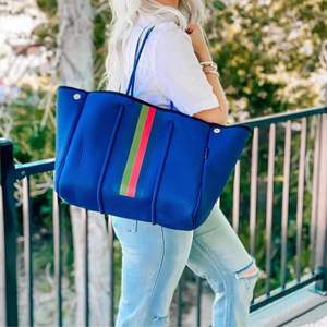 Borse di vendita calda da donna borse da donna traforate porta <span class=keywords><strong>mare</strong></span> in Neoprene borsa da spiaggia estiva borsa da <span class=keywords><strong>mare</strong></span> da donna borsa da donna con Logo - Product Image 2