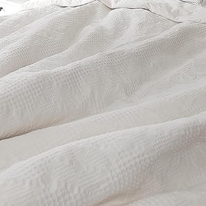 <span class=keywords><strong>Housse</strong></span> <span class=keywords><strong>de</strong></span> <span class=keywords><strong>couette</strong></span> gaufrée 100% coton <span class=keywords><strong>de</strong></span> qualité supérieure ensemble <span class=keywords><strong>de</strong></span> 3 pièces literie <span class=keywords><strong>de</strong></span> luxe blanche pour la chambre à coucher à la maison - Product Image 6