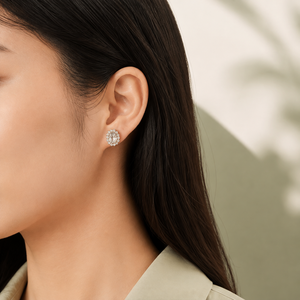 Boucles d'oreilles ovales Halo, en acier inoxydable et zircon avec placage sous vide or 14 carats, options de couleur or et argent - Product Image 6