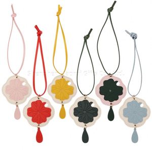 พวงกุญแจดอกบัวน้ำแบบใหม่ ของตกแต่งกระเป๋า จี้ห้อยกระเป๋า - Product Image 2