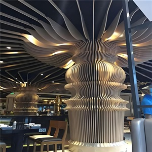 Décoration de <span class=keywords><strong>plafond</strong></span> de couloir Aspect bois 3d Panneaux de <span class=keywords><strong>plafond</strong></span> en aluminium ondulés <span class=keywords><strong>Lames</strong></span> de bande de lamelle en métal Pop <span class=keywords><strong>Faux</strong></span> <span class=keywords><strong>plafond</strong></span> Design - Product Image 3