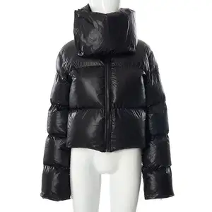 2024 Winterkleid ung Custom Lätzchen Lady Frauen Puffer Daunen jacke Puffy Short Crop Top Bubble Coat Puffer Jacke