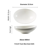 Assiette de service ovale minimaliste en céramique, design émaillé blanc mat pour salades, plats principaux et présentation en restaurant