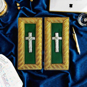 Épaulettes en tissu chenille brodées 3D en forme de croix pour la décoration d'uniformes et de vêtements - Product Image 2