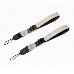 Correa de muñeca de estilo moderno de PU de 2.5 cm para cámaras réflex de un solo lente y modelos sin espejo - Product Image 1