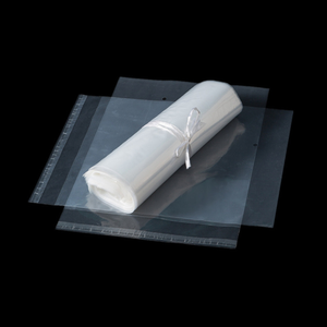 Giysiler için Buzlu Tasarım ve Gravür Baskılı Özel Yapışkanlı Kapatmalı Geri Dönüştürülmüş LDPE Plastik Poşet - Product Image 2