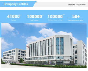 Verkaufsschlager: Eleganter, Luxuriöser und Schlichter Gestreifter Wollpullover für Hunde von Petstrending für den Winter – Hundebekleidung und Haustierkleidung im Großhandel 2025 - Product Image 5