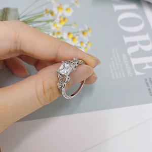 <span class=keywords><strong>Anello</strong></span> di Fidanzamento da Donna con Zirconia Cubica, <span class=keywords><strong>Anello</strong></span> Solitario con Fascia Intrecciata Infinita, Gioiello Vintage Irlandese per Promessa, Matrimonio, Regalo Nuziale - Product Image 3