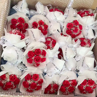 Bouquet de roses artificielles faites à la main, mini savons en forme de roses, arrangement luxueux, cadeaux pour la Saint-Valentin, la remise des diplômes, la fête des pères