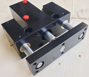 Cilindro Hidráulico <span class=keywords><strong>de</strong></span> Doble Efecto con Bloque Cuadrado, 25Mpa, Diámetro 63/100/160/220 para Máquina <span class=keywords><strong>de</strong></span> Moldeo Hidráulica - Product Image 3