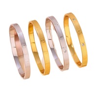 Bracelet jonc tendance en acier inoxydable plaqué or 18 carats avec fermoir manchette, motif zircon à carreaux, personnalisable avec logo, pour femme