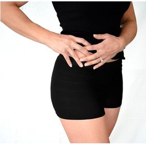 Sous-vêtements jetables noirs mi-hauts en nylon fin antibactériens <span class=keywords><strong>pour</strong></span> sauna et <span class=keywords><strong>bain</strong></span> <span class=keywords><strong>de</strong></span> pieds, boxers respirants super absorbants <span class=keywords><strong>pour</strong></span> hommes et femmes - Product Image 1