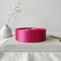 Ruban en satin de polyester rose bonbon, haute résistance des couleurs, plus de 196 couleurs en stock pour accessoires vestimentaires et garnitures de lingerie