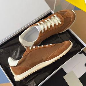 Los Nuevos Zapatos Planos de Piel de Lujo Ligero del Diseñador son Adecuados Tanto para Hombres como para Mujeres como Zapatos Deportivos para Caminar, Cálidos y Antideslizantes - Product Image 3