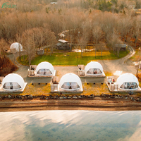 Tente dôme géodésique de glamping de luxe moderne - Toutes saisons, imperméable, résistante à la neige, triple couche, pour les stations balnéaires