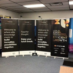 Winkel reclame roll-up display bannerstand - op maat ontworpen aluminium frame, verstelbaar, lichtgewicht voor reclame, nieuw - Product Image 6