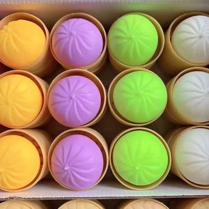 CS Wholesale Juguetes blandos de apretar de misterio, divertidos y coloridos, con forma de dumpling, bollo y Bao de cara sonriente al vapor - Product Image 3