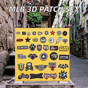 Juego de parches bordados termoadhesivos de Patch House con diseños de los Chicago Bulls y más para decoración de ropa - Product Image 2