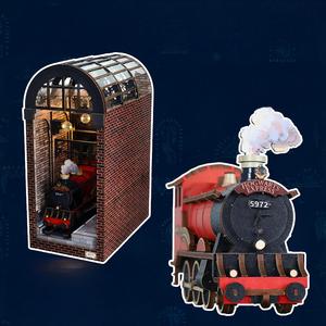 9 3/4 Magischer Bahnhof Holz-Miniatur-Buchnischen-Set - DIY Mini-Haus Puzzle-Spielzeug für Kreatives Bauen und Ausstellen Auf Lager - Product Image 6