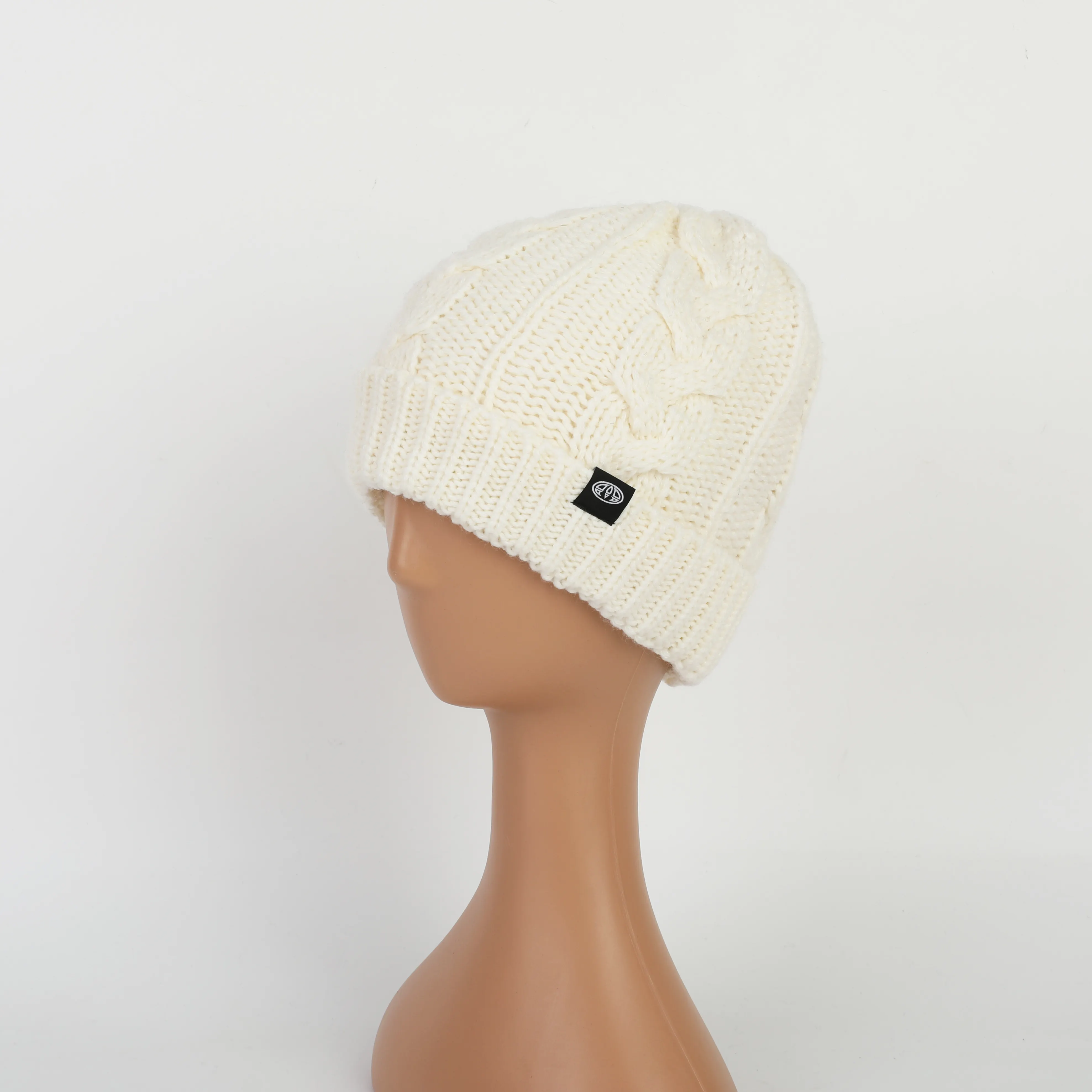 Großhandel benutzer definierte Stickerei Logo gestrickte Winter hüte Grafik Unisex Jacquard Mütze