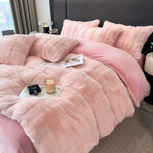 Thickened American Modern Velvet Jacquard Plush Warm 4-Piece Duvet Cover Set Plaid <strong>Bedding</strong> for Home Winter Use - Product Image 4