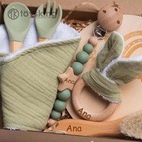 Boîte cadeau personnalisée en bois pour bébés garçons et filles / Coffret cadeau de naissance pour nouveau-né / Cadeau de naissance unique avec empreinte de main et de pied