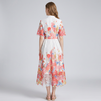 Robe mi-longue à col montant en dentelle florale vintage de style français avec fente élégante, écologique et à séchage rapide