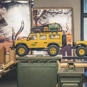 Coche Teledirigido Eléctrico FMS 1:24 Escala FCX24M <span class=keywords><strong>Land</strong></span> <span class=keywords><strong>Rover</strong></span> <span class=keywords><strong>Defender</strong></span> <span class=keywords><strong>90</strong></span> Camel Trophy Truck 4X4 2.4G <span class=keywords><strong>RC</strong></span> Crawler 4WD RTR con Licencia Oficial - Product Image 2