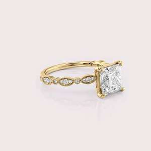 Elegante Anillo de Compromiso con Diamante de Corte Princesa Creado en Laboratorio, con Certificación IGI, Chapado en Rodio en Oro Amarillo/Rosa/Blanco de 18K - Product Image 2