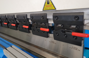 Máquina plegadora de prensa hidráulica para máquina de chapa metálica - Product Image 2