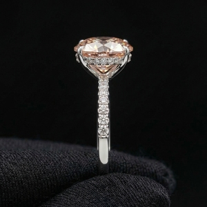 Anillo Clásico de Diamantes en Oro Blanco, Minimalista, para Compromiso o Boda, Pulido Brillante, para Uso Diario, Regalo Atemporal - Product Image 4