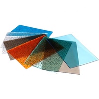 Application extérieure du fabricant Feuille de polycarbonate givrée incassable Feuilles de soleil en plastique gaufré et feuilles gaufrées en PC