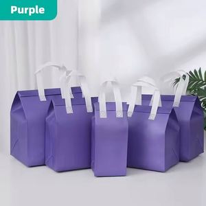Sac isotherme non tissé avec motif lettres et fermeture éclair, prix avantageux pour la livraison de repas à emporter - Product Image 2