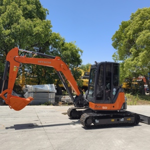 Excavadora de cadenas Hitachi ZX50U de 5 toneladas usada, año 2023, a bajo precio. Excavadora de 5 toneladas HITACHI ZX50U. - Product Image 4