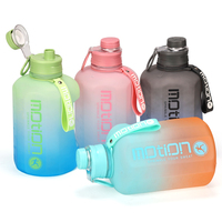 Botellas de Plástico PC Unisex Extra Grandes, Libres de BPA, Ecológicas, Resistentes y Reutilizables para Camping y Gimnasio