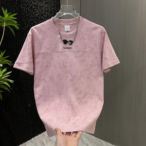 T-shirt grafica tie-dye rosa da uomo - Maglietta casual in cotone a maniche corte con stampa <span class=keywords><strong>Nu</strong></span> Milanese Letter Print - Product Image 1