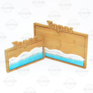 <span class=keywords><strong>Planche</strong></span> à <span class=keywords><strong>tapas</strong></span> en résine de bambou de taille personnalisée avec plateau de service élégant au design de vague océanique pour un divertissement élégant - Product Image 4