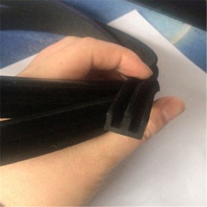 Dải Niêm Phong Cửa Kính Cửa Sổ Ô Tô Đổ Xô Cao Su Thời Tiết Cửa Và Cửa Sổ Chống Nước Bền Chống Lão Hóa Thiết Kế OEM Có Độ Bền Kéo Mạnh - Product Image 3