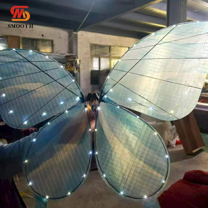 SMOOTH Fabricant Direct Lumières LED Papillon Volantes Rechargeables pour Spectacles Scéniques, Concerts et Livraison de Bagues - Product Image 1