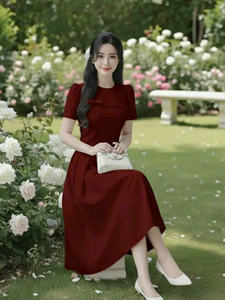 Vestido midi rojo de cuello redondo con lazo en el pecho y detalle floral en la cintura, de manga corta, estilo Vietnam - Product Image 3