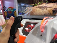 Simulateur de tir à double pistolet sur le thème de l'espace, fonctionnant à pièces, machine de jeu de tir pour salle de jeux FEC avec garantie d'un an CE