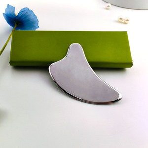 Planche de massage Gua Sha en acier inoxydable 304 de qualité OEM, outil de soin de <span class=keywords><strong>la</strong></span> peau pour le visage et le corps - Product Image 5