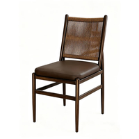 Ensemble de salle à manger moderne Wild Nature avec chaises latérales en rotin pour hôtels et cafés, idéal pour des environnements de repas décontractés